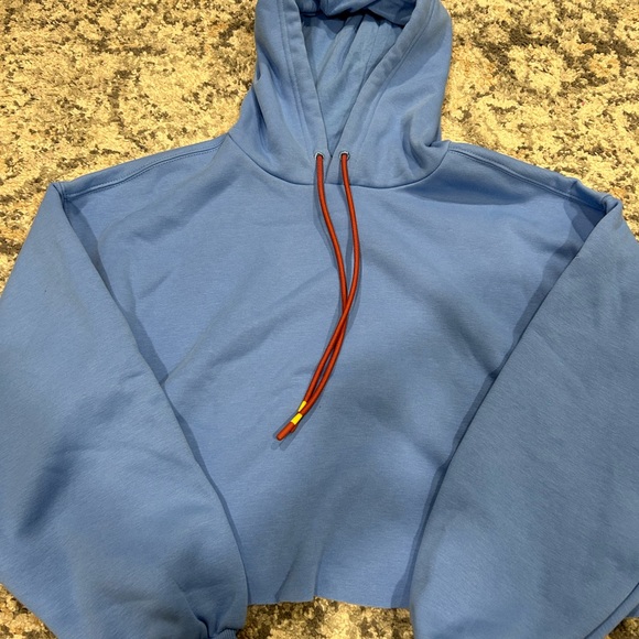 Fabletics cropped blue sweatshirt M - Picture 4 of 4